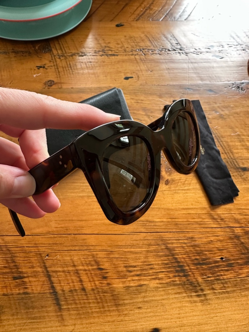 Celine Tortoiseshell Cat-Eye Sunglasses with Dark Lenses - Picture 4 of 6